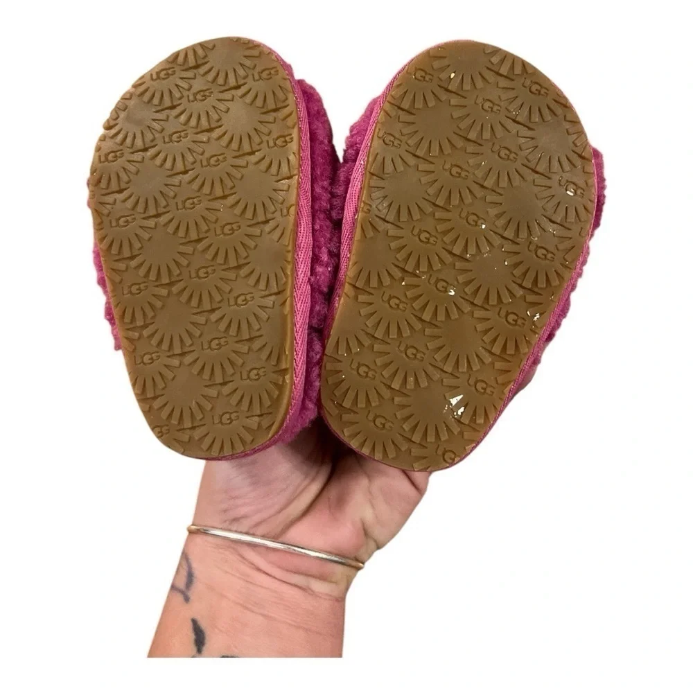 UGG Kids Pink Fluffy Slippers